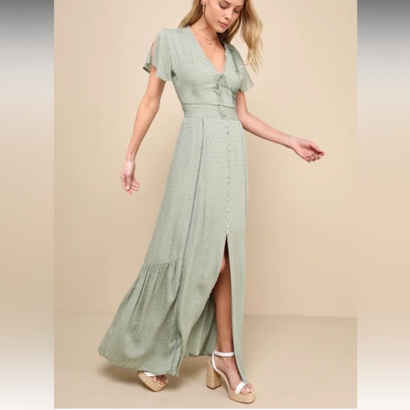 NWT Lulus Completely In Love Swiss Dot Maxi Dress size small - Picture 4 of 5